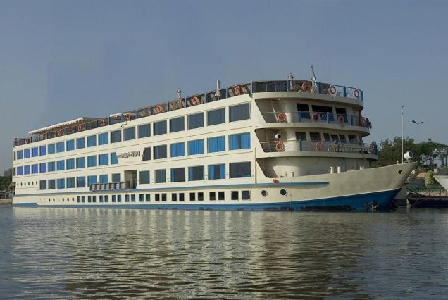Experience the Comfortable Kon Tiki Cruise